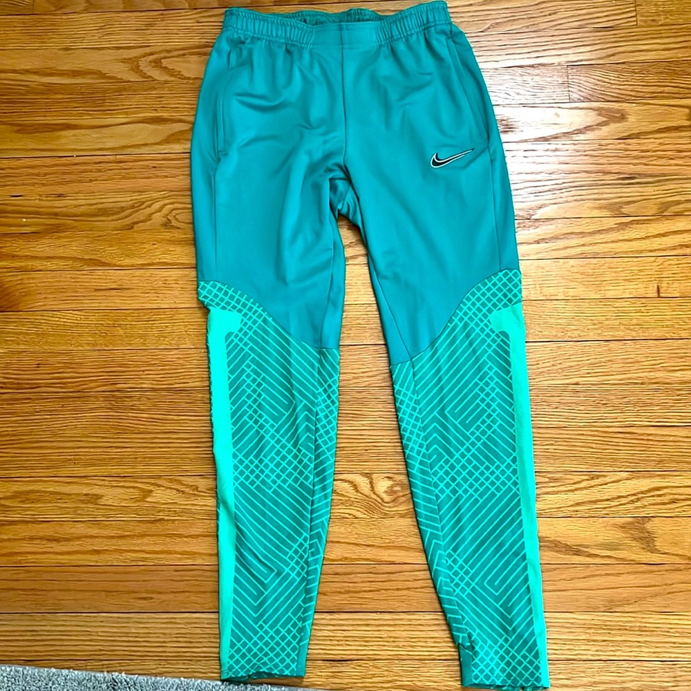 Nike Soccer Pants Women’s Small Dri-Fit Strike Green